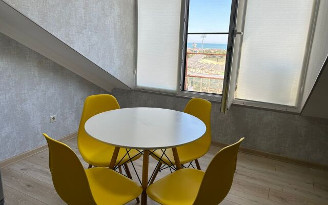 Apartments ''Elenika'' V Tsentre Kaspiyska S Vidom Na More