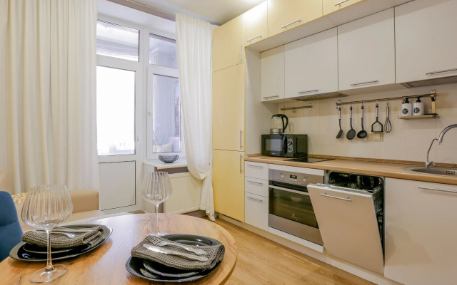 Na ulitse Germana Titova 12k2 Apartments