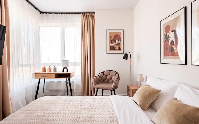 Ezhevichno-Smorodinovyj Tort, vidovaya Flat