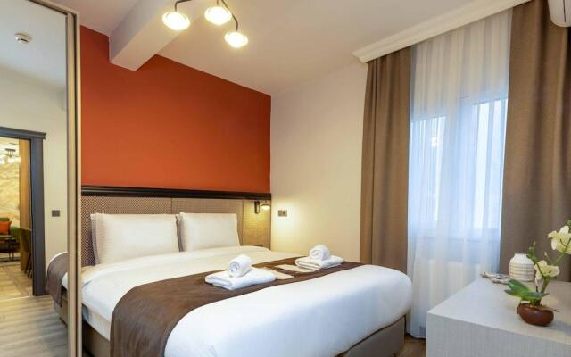 Отель BayMari Suites City Life
