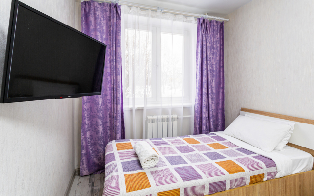 Bolshaya trekhkomnatnaya kvartira v gorode Voskresensk Flat