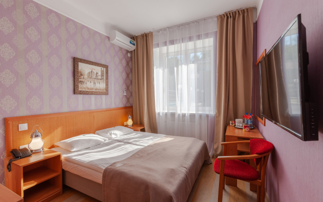 Moya Glinka Hotel