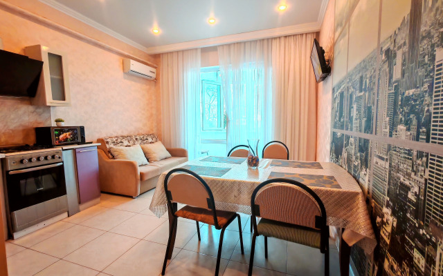 Квартира с видом на море на первой береговой