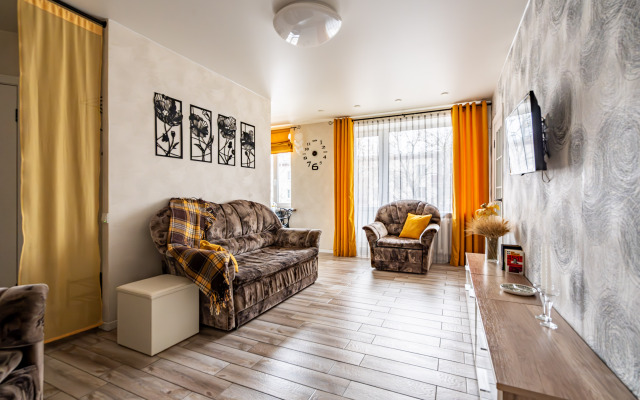 U Metro Moskovskaya Lodging Houses