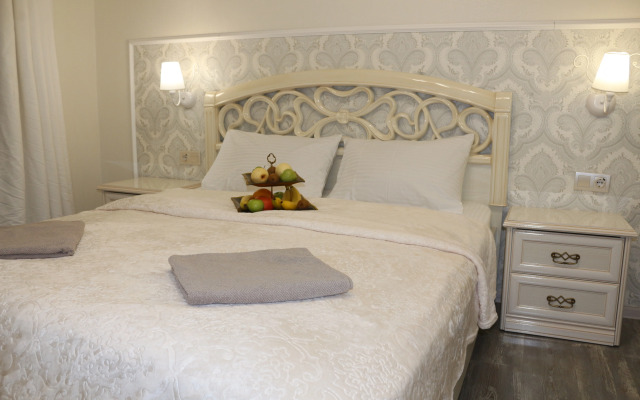 Na Sverdlova 79A NiceAparts Flat