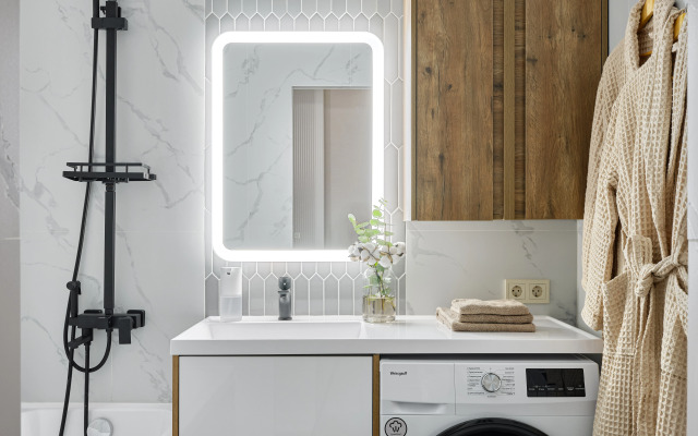 Tot samyiy dom s zolotoy arkoy Flat