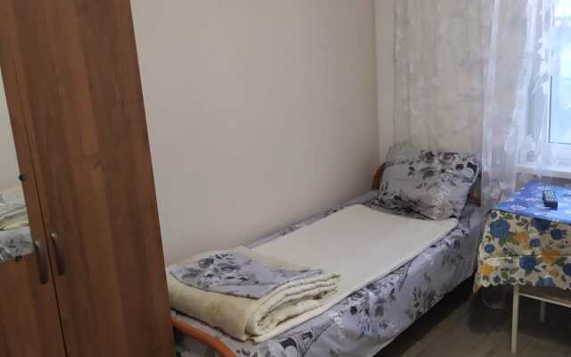 Gostevoy Dom Prigorodnaya 2 Guest House