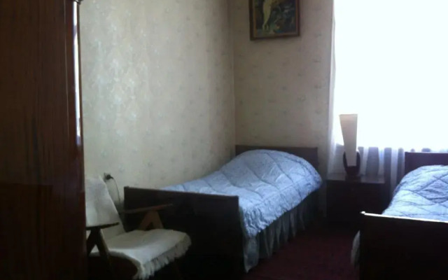 Granat Garden Guest House
