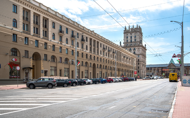 Dvukhkomnatnaya Vozle Vokzala Flat