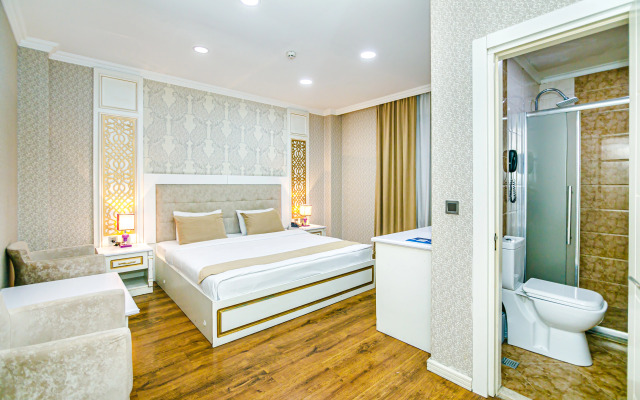 Maris Baku Hotel