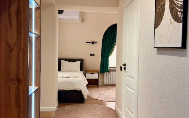 Hotel Status Inn