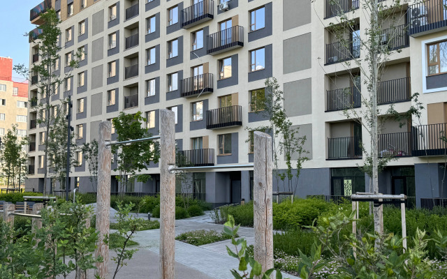 Brusnika U Mosta Vlyublennykh V Tsentre Goroda Flat