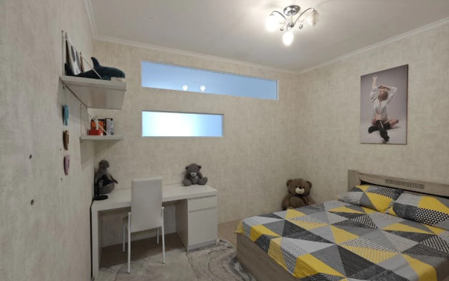 Ryadom S Bgu Flat