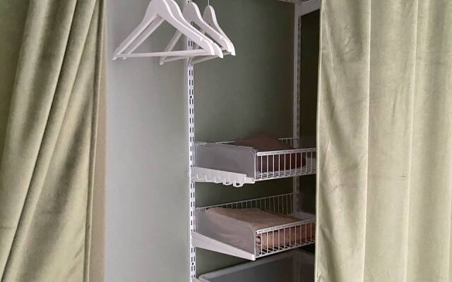 Na Kommunisticheskoy Flat