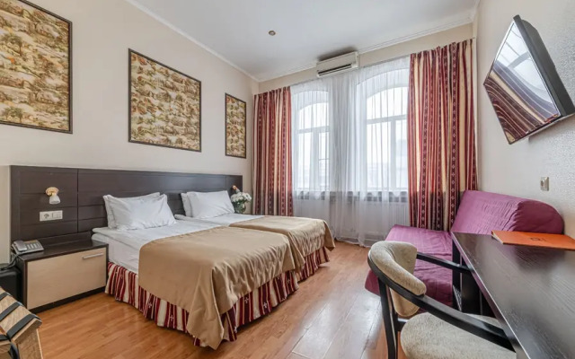 Vintage Hotel