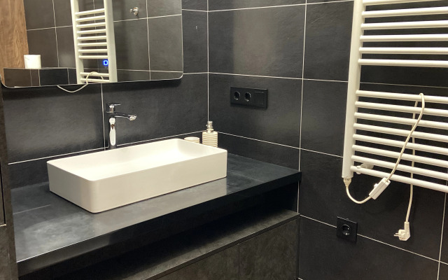 Квартира Уютная с видом на мост Влюбленных