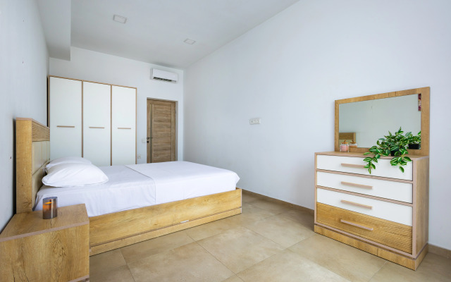S Sovremennym Dizaynom Na Ulitse Kokhbatsi, Ko1617 Flat