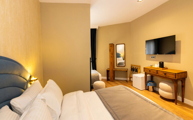 Nenessa Airport Hotel