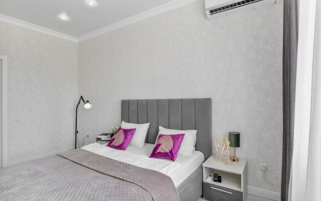 V 5 Minutakh Ot Tsenta (s3) Flat