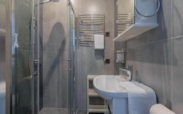Apartamenty Na Lensoveta 20 (2)