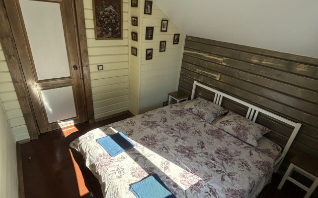 Частный дом Брусничный Коттедж с сауной