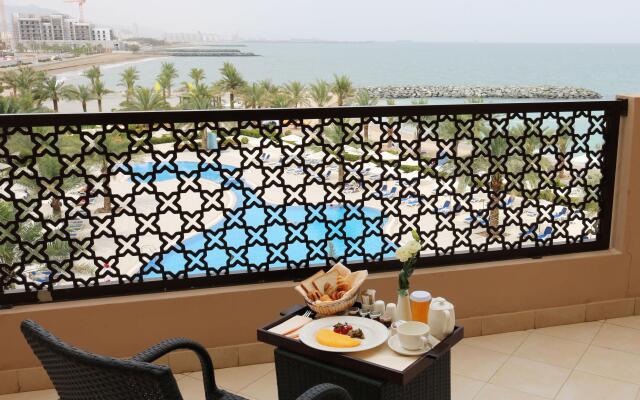 Al Bahar Hotel & Resort