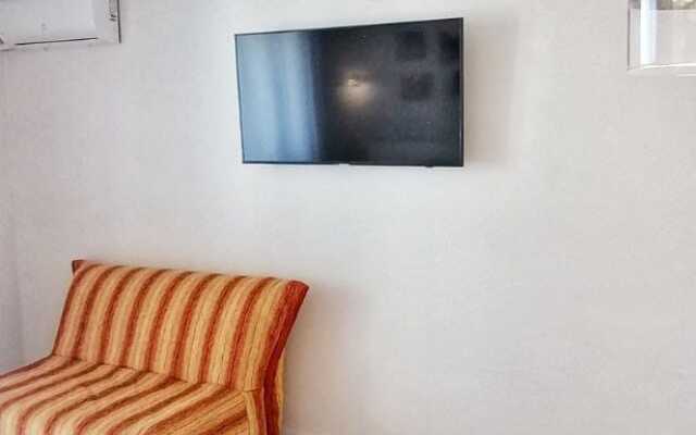 Квартира Прекрасная с Лаундж Зоной в Районе Броско Молл