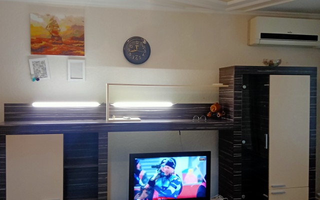 Na Prospekte Pobedy 17 Apartments