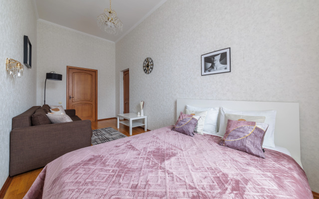 Квартира Светлая квартира на Невском