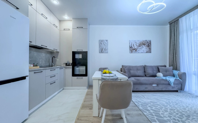 Green Fox Na Akhsharumova 25 Flat