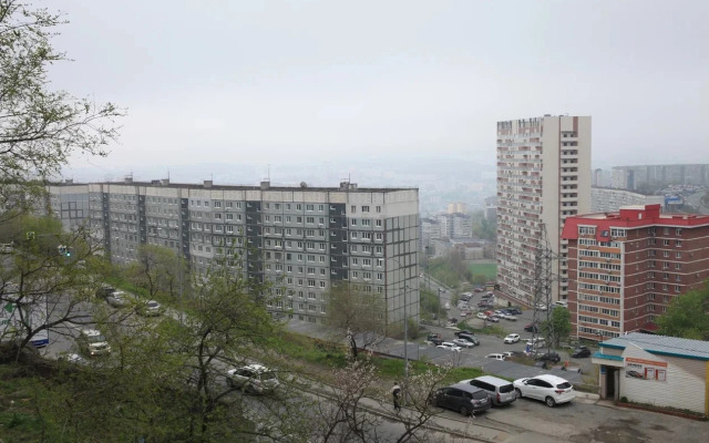 S Vidom na Gorod  na Ulitse Neybuta