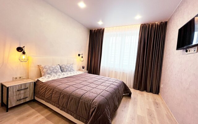 Apartamenty Stil'naa 2-k Studia v Dome Biznes-Klassa