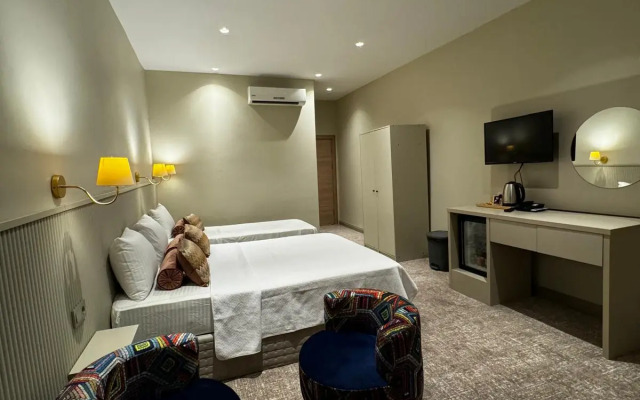 Astro Suites Hotel
