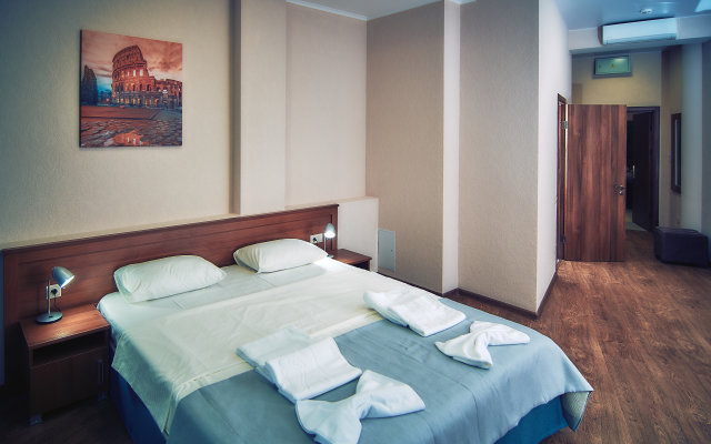 Kolizej Na Volzalnoy Hotel