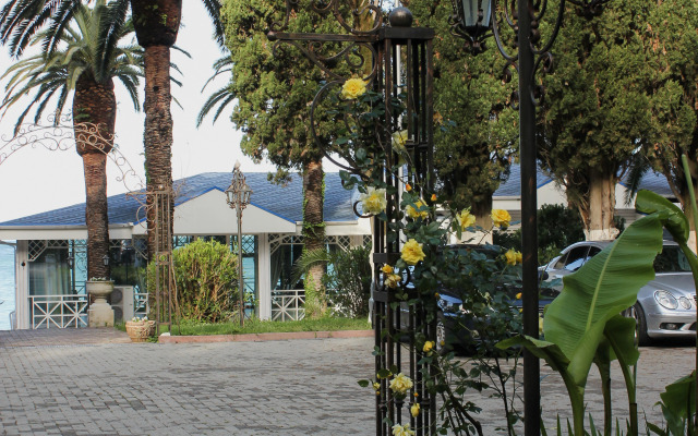 Отель Дом отдыха им. Челюскинцев