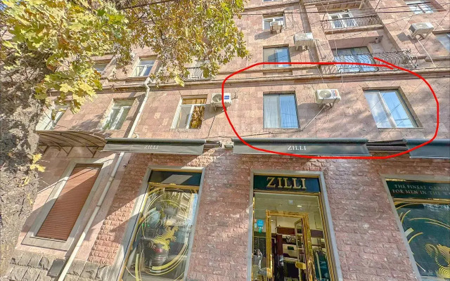 Ne Daleko Ot Metro Flat