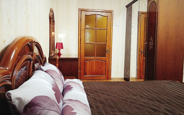2 Komnatnaya V Tsentre Goroda Flat