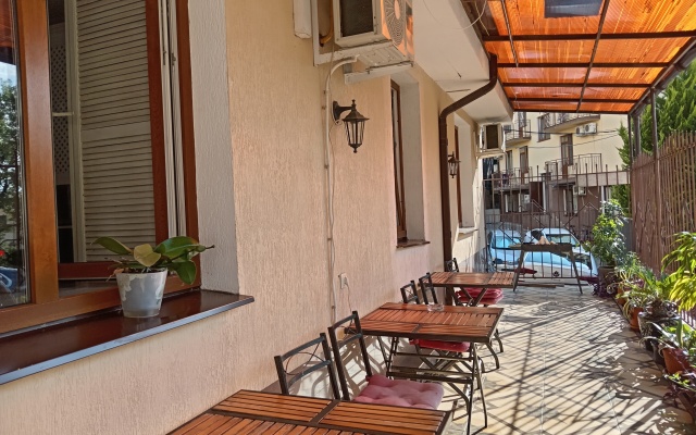 Nadezhda Guest House
