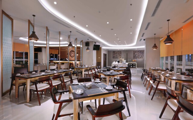 Harper MT Haryono, Cawang Hotel