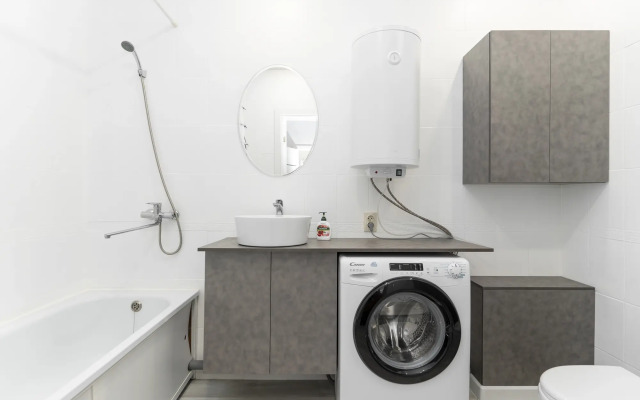 Naprotiv Rivyery Flat