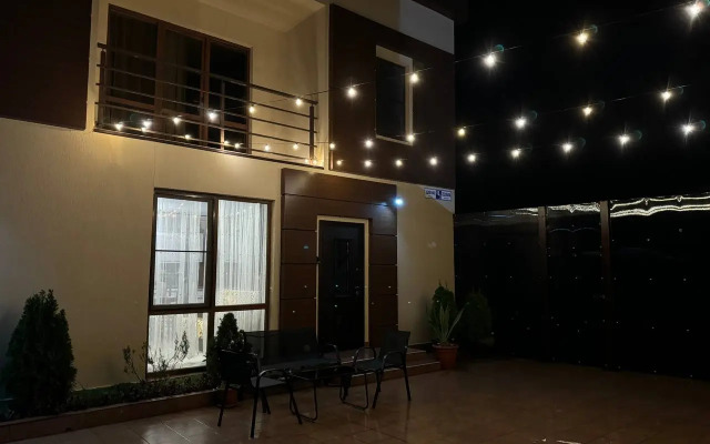 Green Pic Private house