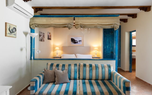 SUITES CORTIJO FONTANILLA Apart hotel