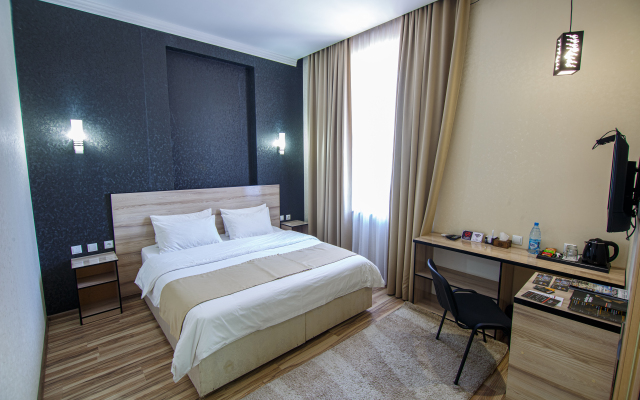 LEVEL Hotel
