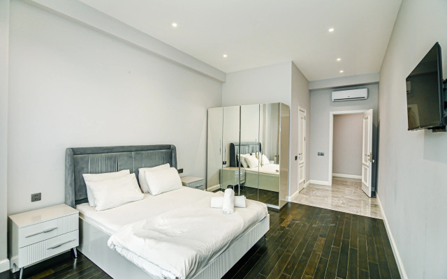 Апартаменты Luxury Apartment Sahil Residence