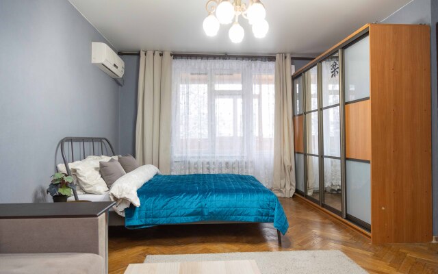 Апартаменты на Севастопольском проспекте