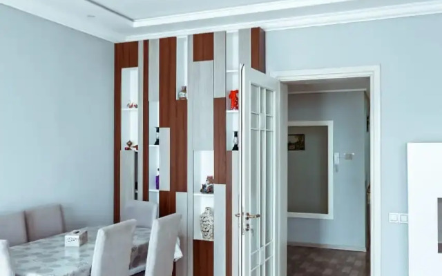 F1 View in Boulevard 1 Apartments