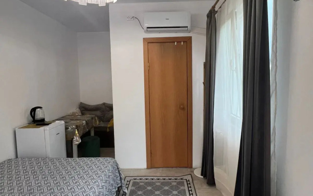 Меблированные комнаты  на Стартовой