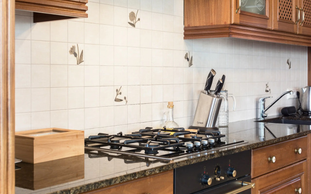 Bolshie Krasivye Naprotiv Kremlya Apartments
