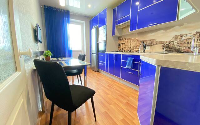 Uyutnaya v Rayone s Razvitoj Infpactrukturoy Flat