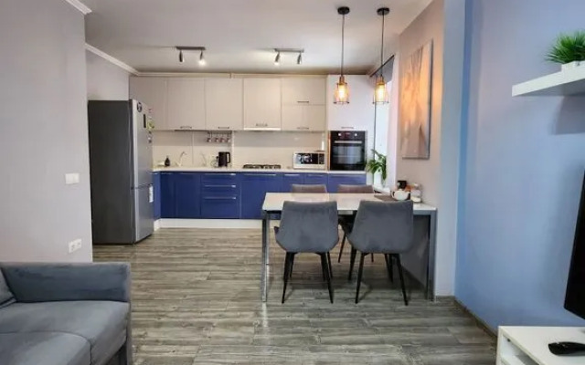 Yevrodvushka V Tsentre Goroda Flat